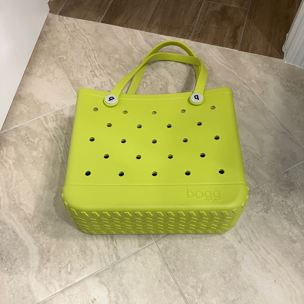 BOGG BAG Vibrant Green Tote